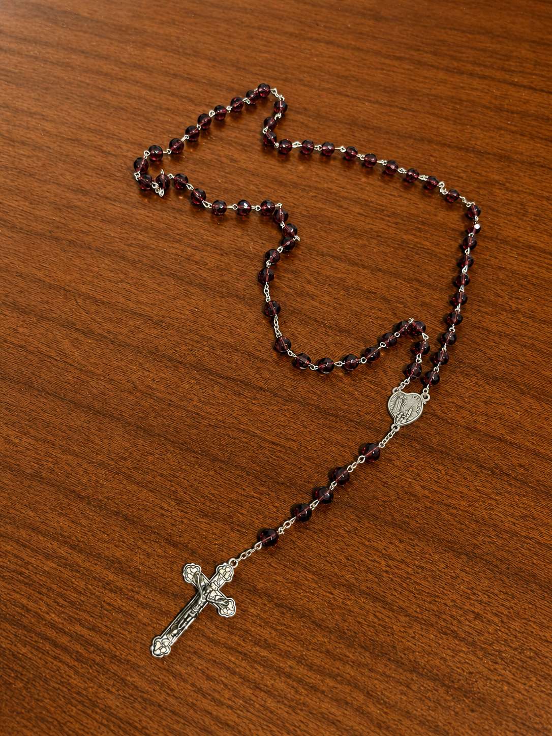 TERÇO CRISTAL DO KIT NOSSA SENHORA DESATADORA DOS NÓS