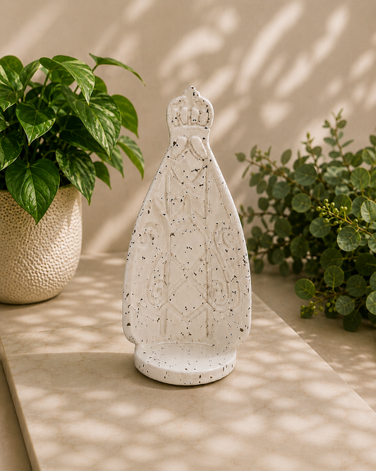 Porta vela decorativo Nossa Senhora em cerâmica